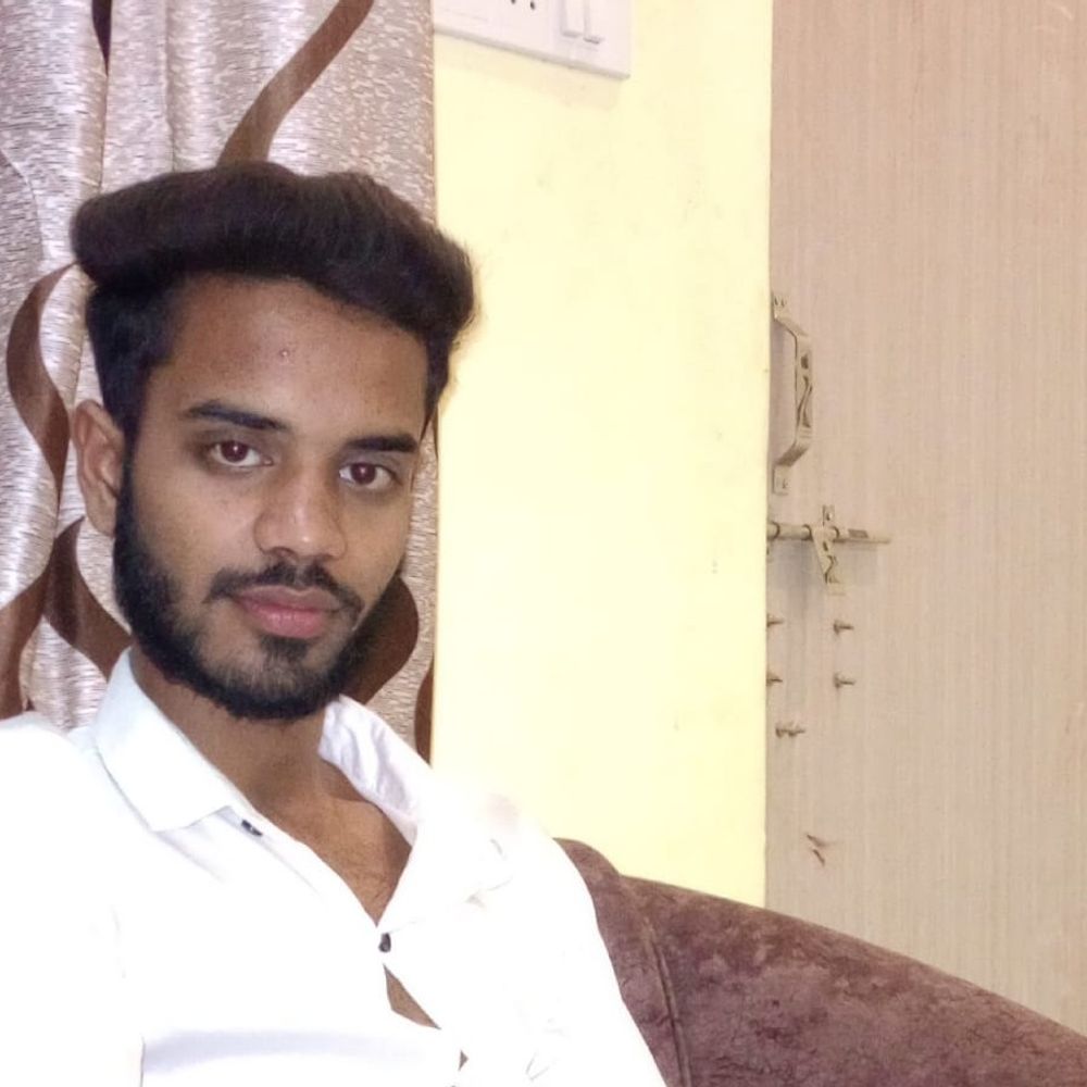 देवरिया में स्कॉर्पियो की टक्कर से छात्र की मौत:गौरी बाजार में दुकान खोलने जा रहा था, शाम को था इंटर का पेपर