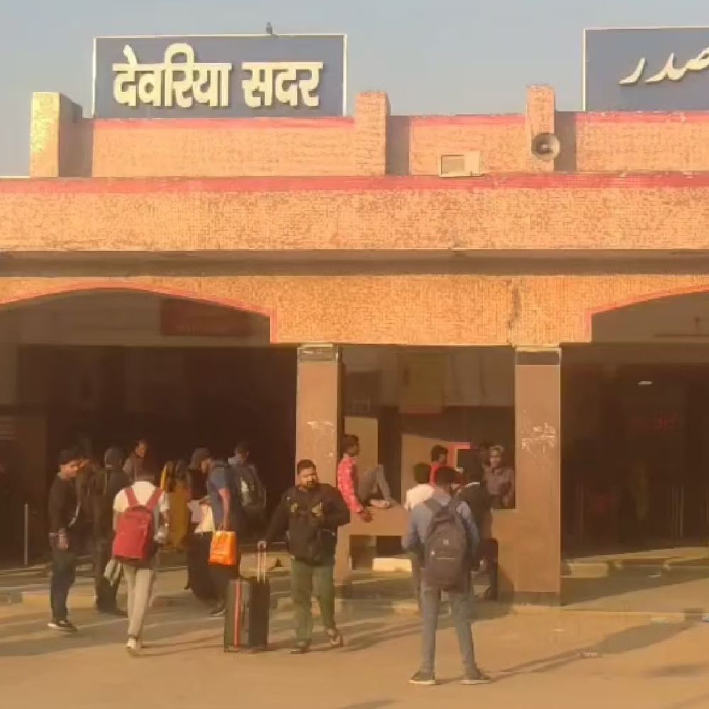 NCC कैडेट से दुष्कर्म का आरोपी TTE फरार:5 दिन बाद भी अरेस्ट नहीं, देवरिया पुलिस टीमें पटना में, 10 हजार का इनाम