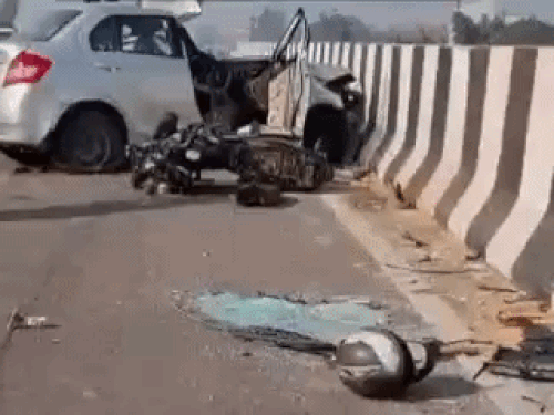 लुधियाना में भयानक सड़क हादसा, दो की मौत:  अनियंत्रित कार ने मोटर साइकिल को मारी टक्कर, जर्नालिज्म स्टूडेंट व कोरियर ब्वाय की मौत – Ludhiana News