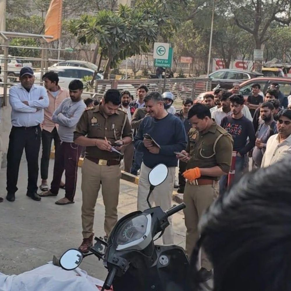 बीटेक छात्र ने 20वीं मंजिल से कूदकर की आत्महत्या:सुसाइड नोट नहीं मिला, फोन घर पर छोड़कर आया था