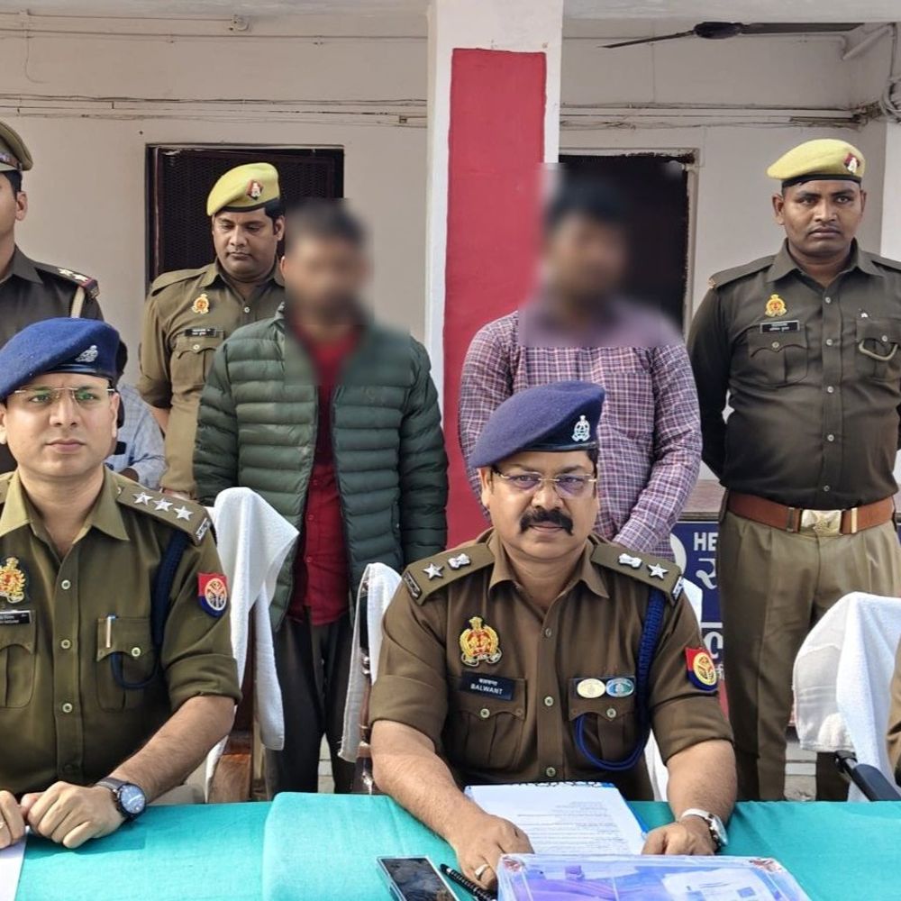 अयोध्या में महिलाओं से लूट करने वाले 2 बदमाश अरेस्ट:सीसीटीवी कैमरों की मदद से आरोपियों की हुई, हाईवे पर वारदात के देते थे अंजाम