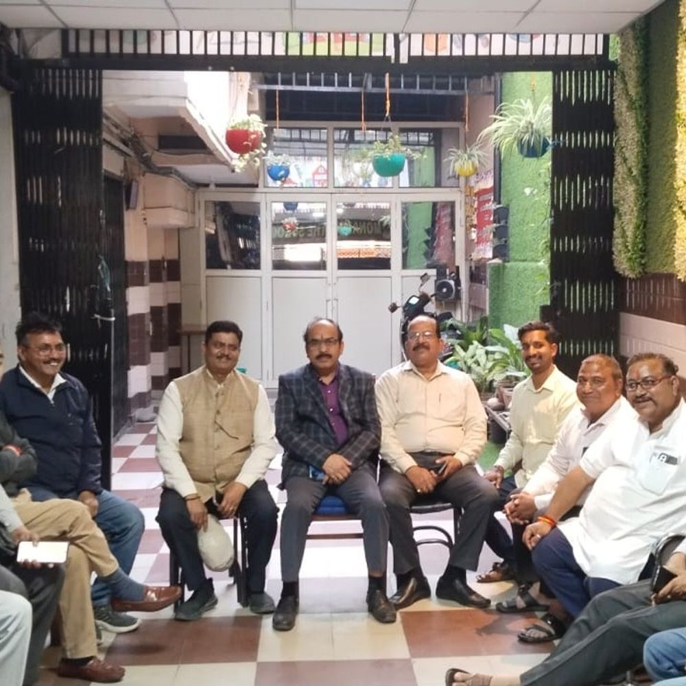 मेरठ में यूजीसी के विरोध में ब्राह्मण समाज की बैठक:आर्थिक आधार पर की आरक्षण की मांग बोले- स्वर्ण समाज को मिले जाती परिवर्तन का अधिकार