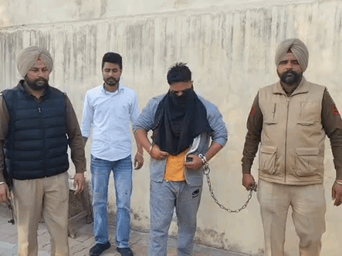 प्रॉपर्टी डीलर से फिरौती मांगने पर कांग्रेस नेता पकड़ा:  अमृतसर में ₹30 लाख न देने पर धमकाया; गैंगस्टरों से संपर्क, बोला- चुनाव में मदद करना – Amritsar News