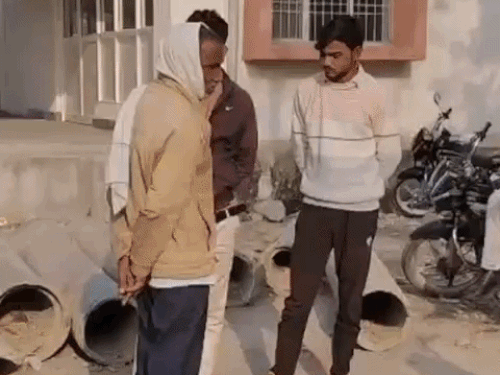 पाइप फैक्ट्री में काम करने वाले मजदूर की अचानक मौत:  जहरीला पदार्थ खाने की आशंका जताई, मृतक के तीन बच्चे – Alwar News