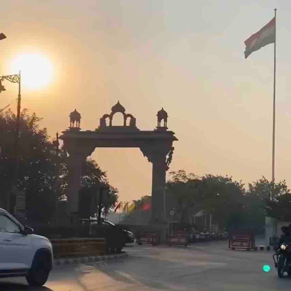 गोरखपुर में 30°C पहुंचा दिन का तापमान:दिन में चुभ रही तेज धूप, रात में भी हो रहा गर्मी का अहसास