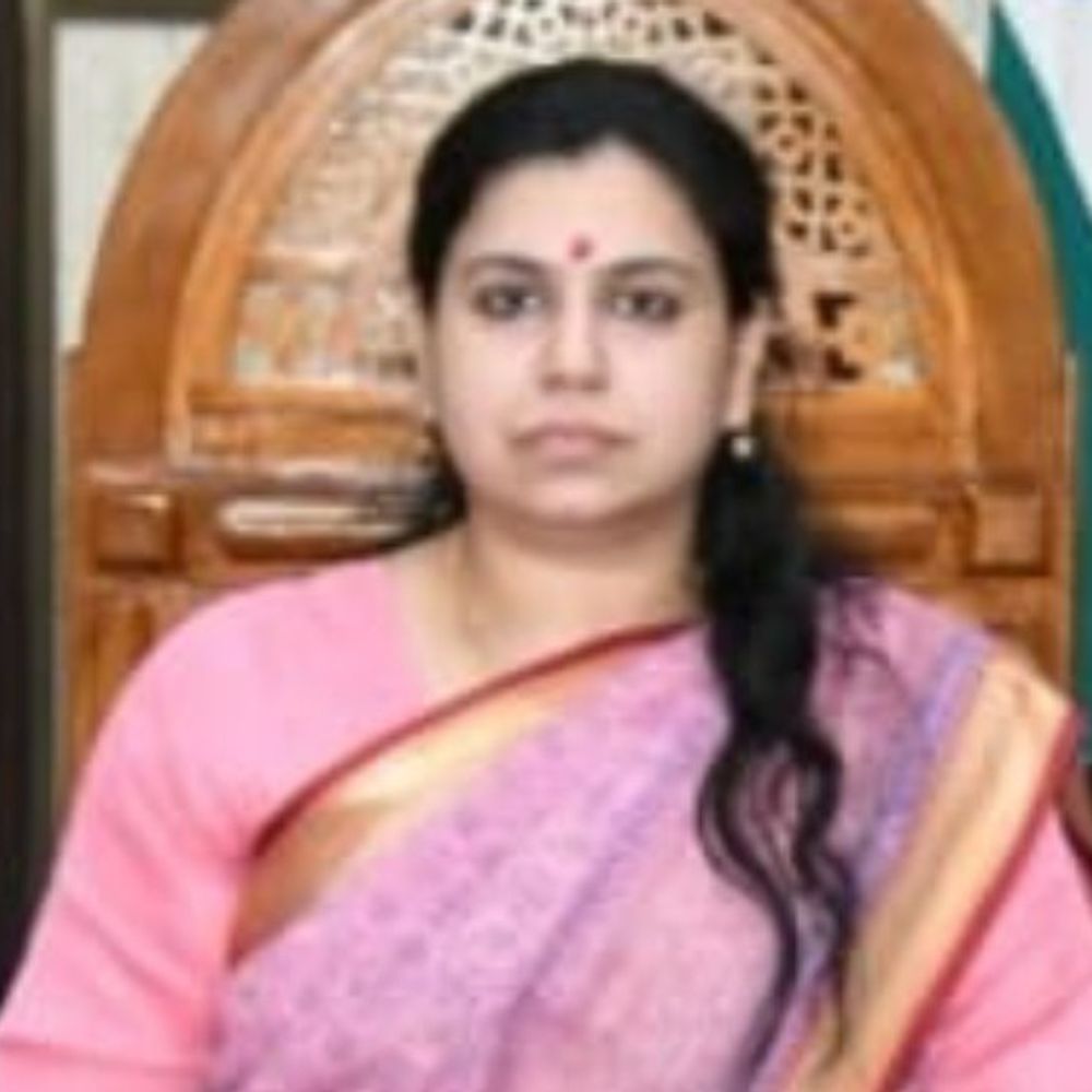 देवरिया में बिना मान्यता इंटर कक्षाएं संचालित:दो विद्यालयों को नोटिस, प्रधानाचार्यों पर FIR दर्ज