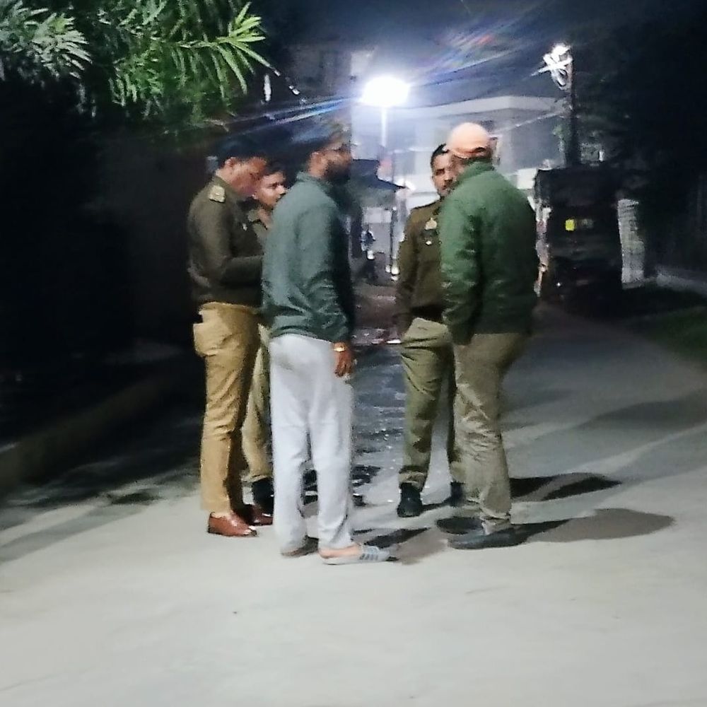 महिला सफाईकर्मी से सोने की चेन लूटी:पीलीभीत में ड्यूटी के दौरान हुई वारदात, पुलिस खंगाल रही CCTV फुटेज