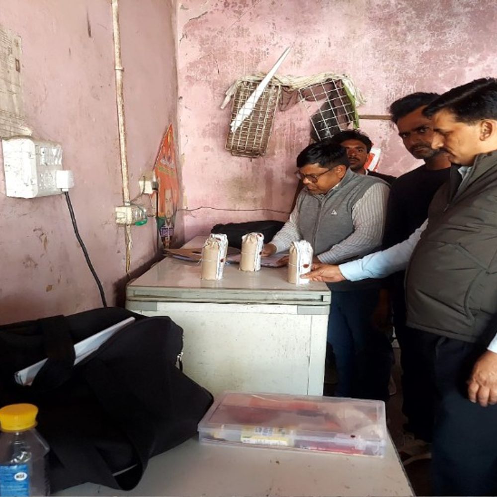 शाहजहांपुर में चार कुंटल कचरी और पापड़ नष्ट:होली से पहले सक्रिय हुआ प्रशासन, खाद्य सुरक्षा विभाग ने की कार्रवाई