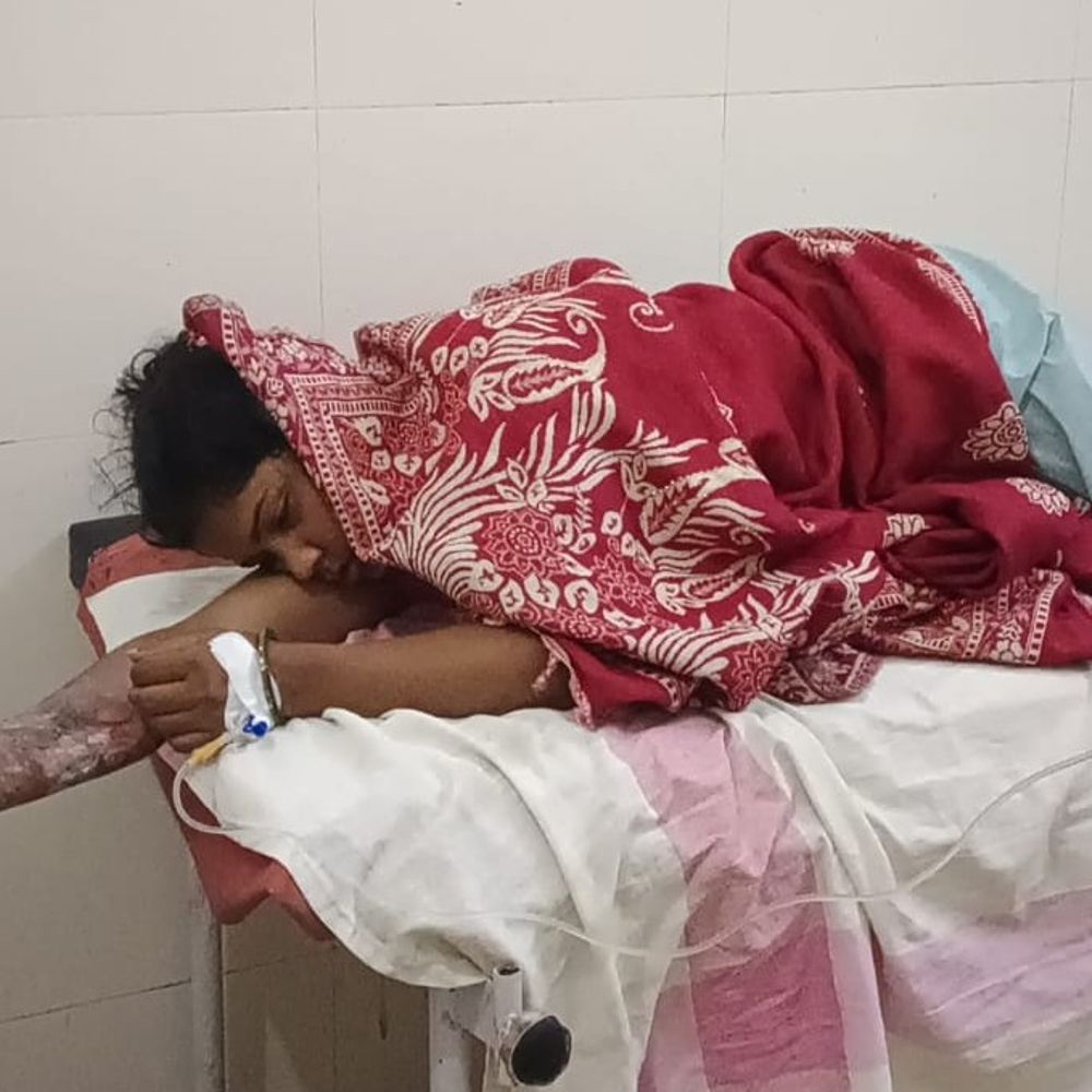 महराजगंज में देवर ने भाभी को जलाने का प्रयास किया:तख्ता देने से मना करने पर विवाह हुआ, पुलिस जांच में जुटी