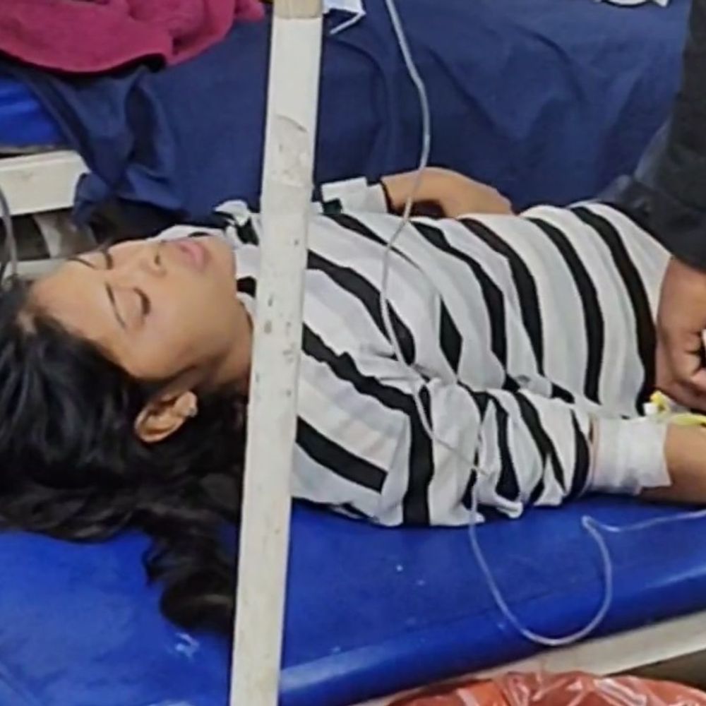 हाथरस में युवती ने कीटनाशक पीकर आत्महत्या का प्रयास किया:घरेलू विवाद के बाद हालत गंभीर, जिला अस्पताल में भर्ती