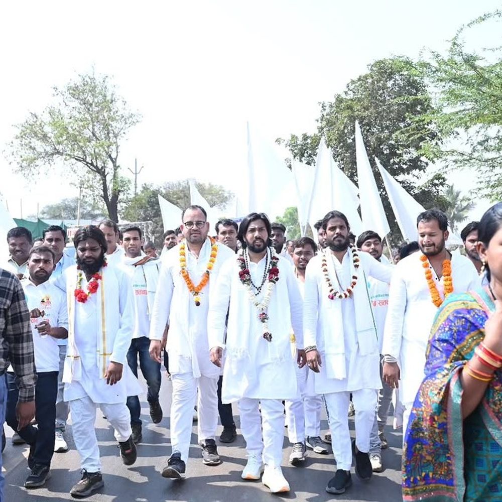 जनकल्याण पदयात्रा बलौदाबाजार जिले में प्रवेश, उमड़ा जनसैलाब:  धर्म गुरु खुशवंत साहब के नेतृत्व में रायपुर से गिरौदपुरी धाम तक – baloda bazar News
