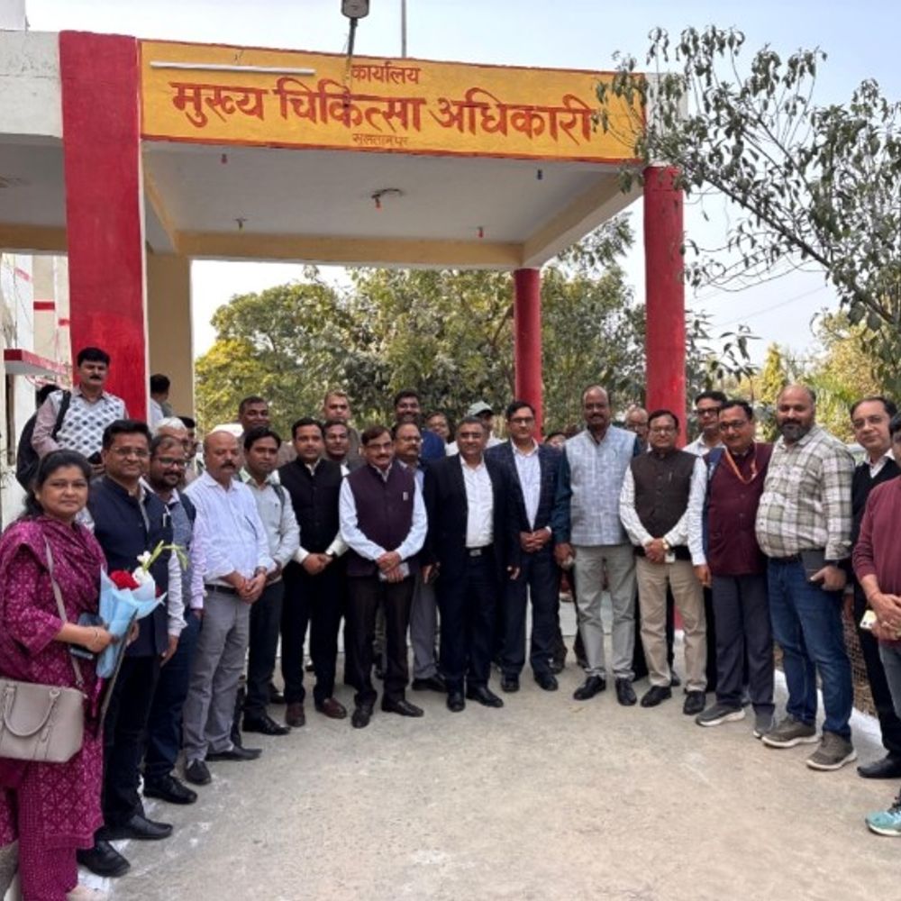 सुल्तानपुर में स्वास्थ्य योजनाओं की मंडलीय समीक्षा:अपर निदेशक बोले- लक्ष्य के हिसाब से काम पूरा करें