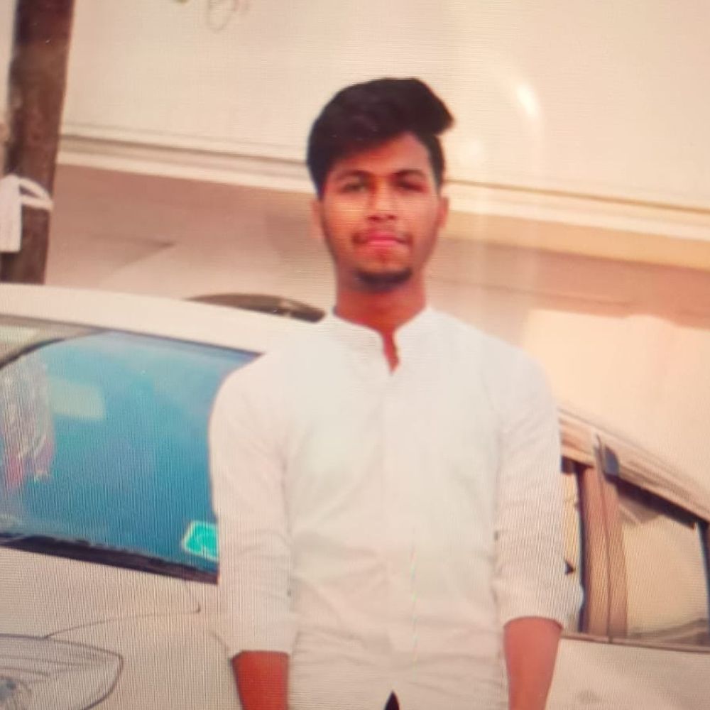 बिजनौर में दो अलग-अलग सड़क हादसों में दो की मौत:मण्डावर में ट्रक से टक्कर, धामपुर में छात्र अज्ञात वाहन का शिकार