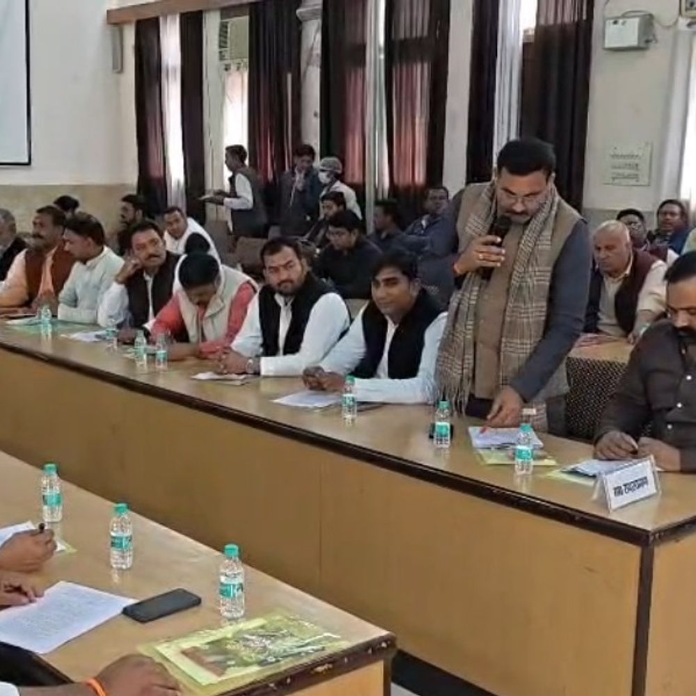 मुजफ्फरनगर में बजट की कमी से अधिकांश प्रस्ताव निरस्त:जिला पंचायत बोर्ड ने 52.97 करोड़ का बजट पारित किया, अध्यक्ष और सिटी मजिस्ट्रेट रहे मौजूद