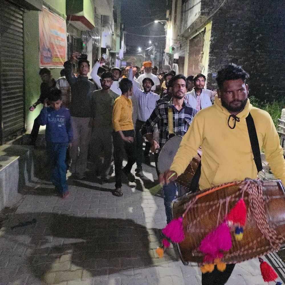 संभल पहुंचे करणी सेना राष्ट्रीय अध्यक्ष:चामुंडा देवी मंदिर में की पूजा, बोले- UGC के खिलाफ दिल्ली में महाआंदोलन 8 को