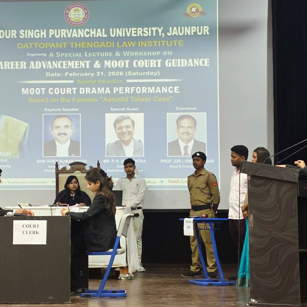 पूर्वांचल विश्वविद्यालय में आरुषि तलवार हत्याकांड पर मूट कोर्ट:छात्रों ने विधिक कौशल का प्रदर्शन किया, कुलपति ने की सराहना