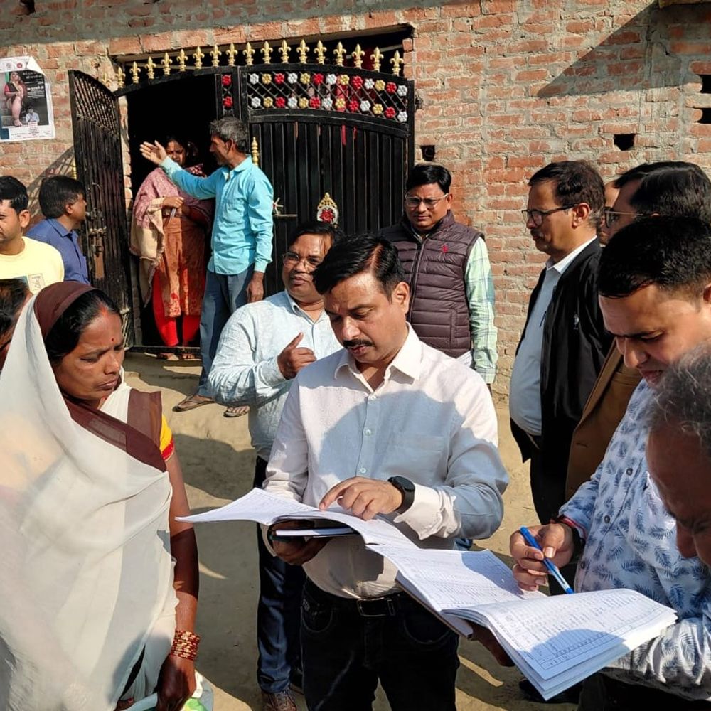 फाइलेरिया उन्मूलन अभियान की समीक्षा:भारत सरकार डिप्टी सेक्रेटरी दीप पंत ने अयोध्या में प्रगति पर संतोष जताया