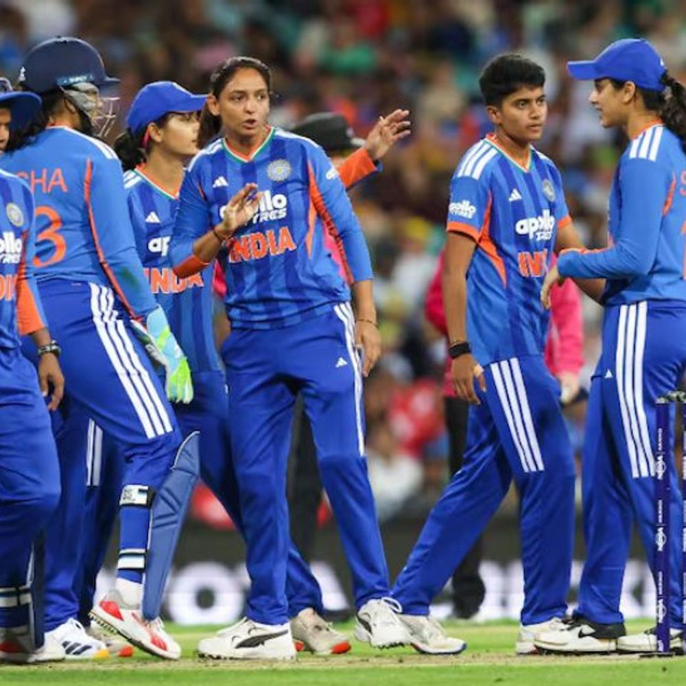 विमेंस क्रिकेट-10 साल बाद ऑस्ट्रेलिया में टी-20 सीरीज जीता भारत:तीसरे मुकाबले में 17 रन से हराया, स्मृति-जेमिमा के अर्धशतक