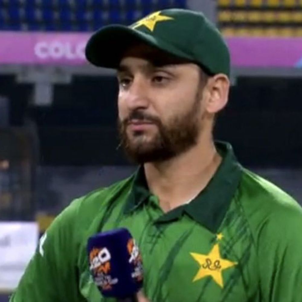 वर्ल्डकप का पहला सुपर-8 मैच; पाकिस्तान ने टॉस जीता:बैटिंग चुनी; नफी की जगह फखर जमान को मौका; न्यूजीलैंड के कप्तान मिचेल सैंटनर की वापसी