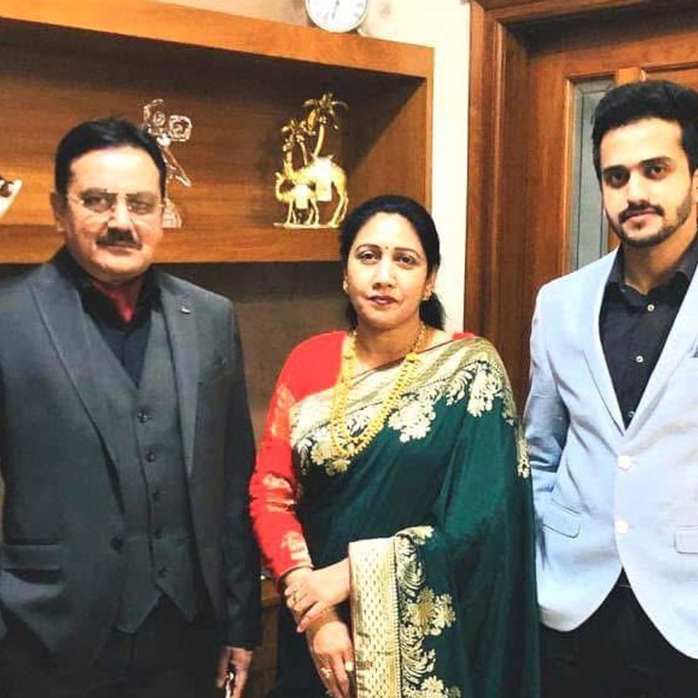 SSP के सामने खूब रोई कपड़ा कारोबारी की बहू:हैरेसमेंट के संगीन आरोप लगाए; बोली-ससुर कहता है पुलिस-विधायक सब मेरी जेब में,तेरी कौन सुनेगा