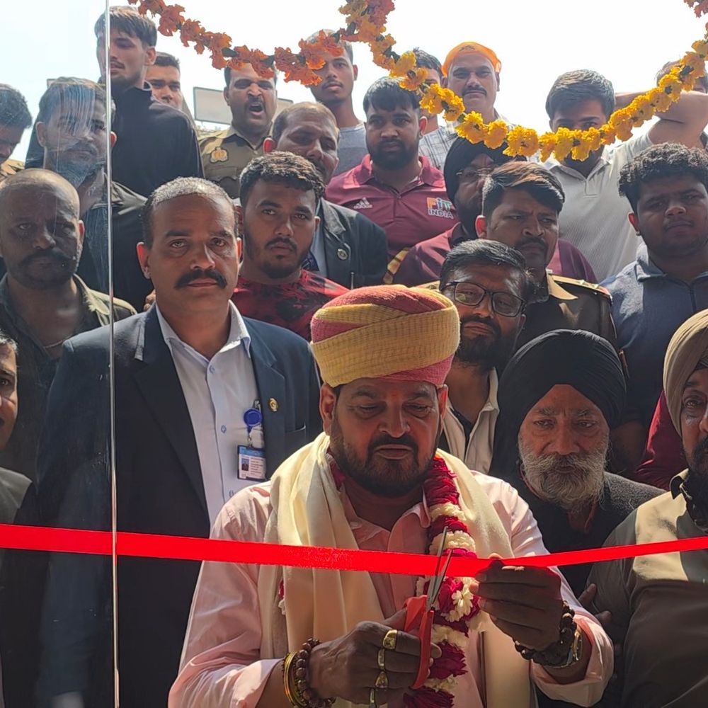 बृजभूषण ने सीएम योगी के सिंगापुर दौरे पर दिया बयान:गोंडा में बोले- सीएम योगी को जाना चाहिए कुछ ना कुछ वहां सीखने को मिलता