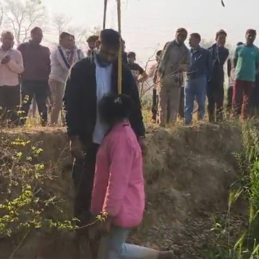 रायबरेली में प्रेमी-प्रेमिका का शव एक फंदे पर मिला:चार साल से अफेयर था, पुलिस को सुसाइड का शक