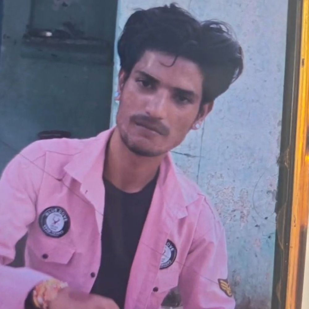 मथुरा में आमने-सामने दो बाइक की भिड़ंत:2 युवकों की मौत, 2 घायल; ढाबे से लौटते वक्त हुआ हादसा