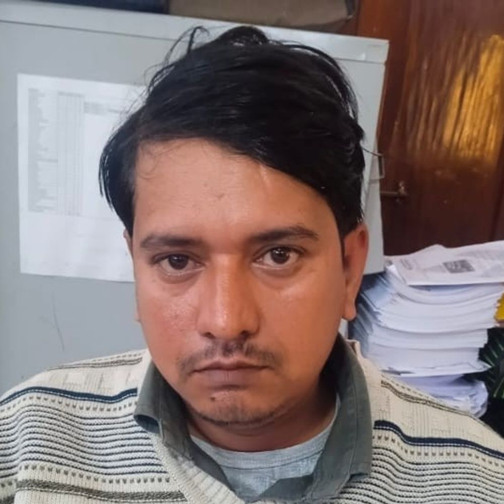 बांदा में संविदा बैंक कर्मचारी की सड़क हादसे में मौत:ड्यूटी से लौटते समय अज्ञात वाहन ने मारी टक्कर, पुलिस जांच में जुटी