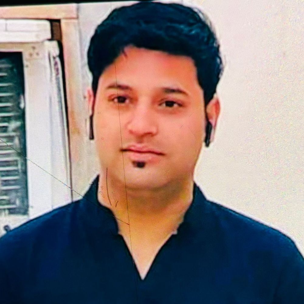 मक्का में बिजनौर के युवक की जिंदा जलकर मौत:सेल्स मैनेजर की कार में बस की टक्कर से लगी आग, साऊदी में किया जाएगा सुपुर्द-ए-खाक