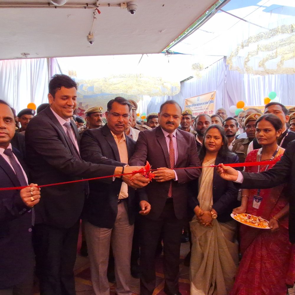 गाजीपुर मेंविधिक शिविर में 21,971 लोगों को मिला लाभ:जिला जज ने कहा- पात्र व्यक्तियों को समय पर सहायता मिले