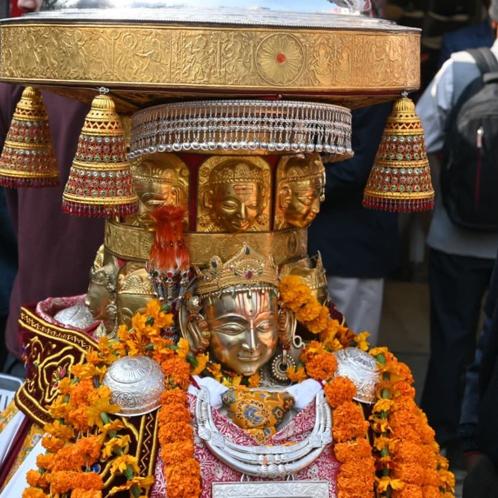 मंडी में अंतराष्ट्रीय शिवरात्रि महोत्सव संपन्न PHOTOS:  सजाया गया दरबार, दर्शन को उमड़ी भीड़, 200 देवी-देवता सात दिन बाद अपने मूल स्थान लौटे – Mandi (Himachal Pradesh) News