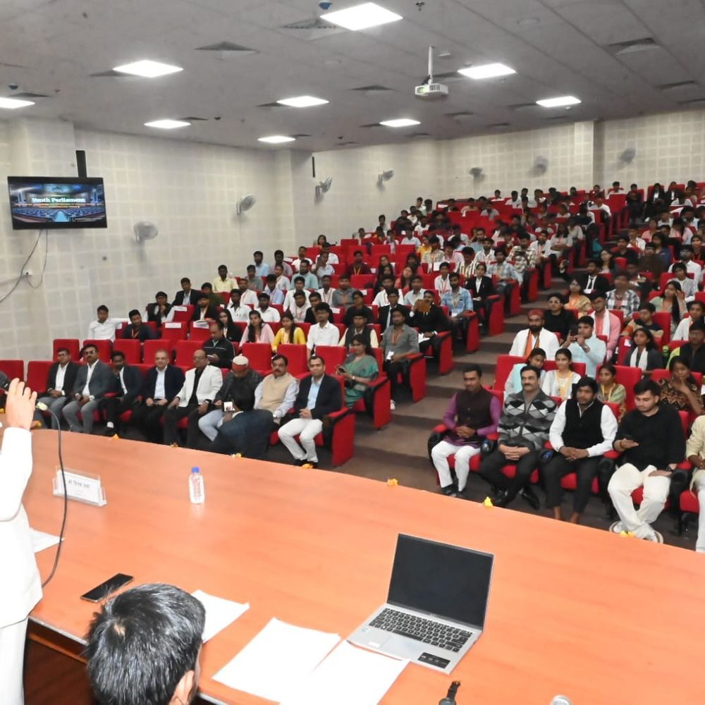 राष्ट्रीय युवा संसद में UCC बिल पारित:युवाओं ने लोकतांत्रिक मूल्यों पर की जोरदार बहस, 300 प्रतिभागी शामिल