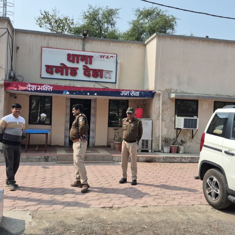 दमोह में पुलिस कस्टडी से फरार हुआ चोरी का आरोपी:  सुबह पकड़ लाई थी पुलिस, दोपहर में थाने से गया भाग – Damoh News