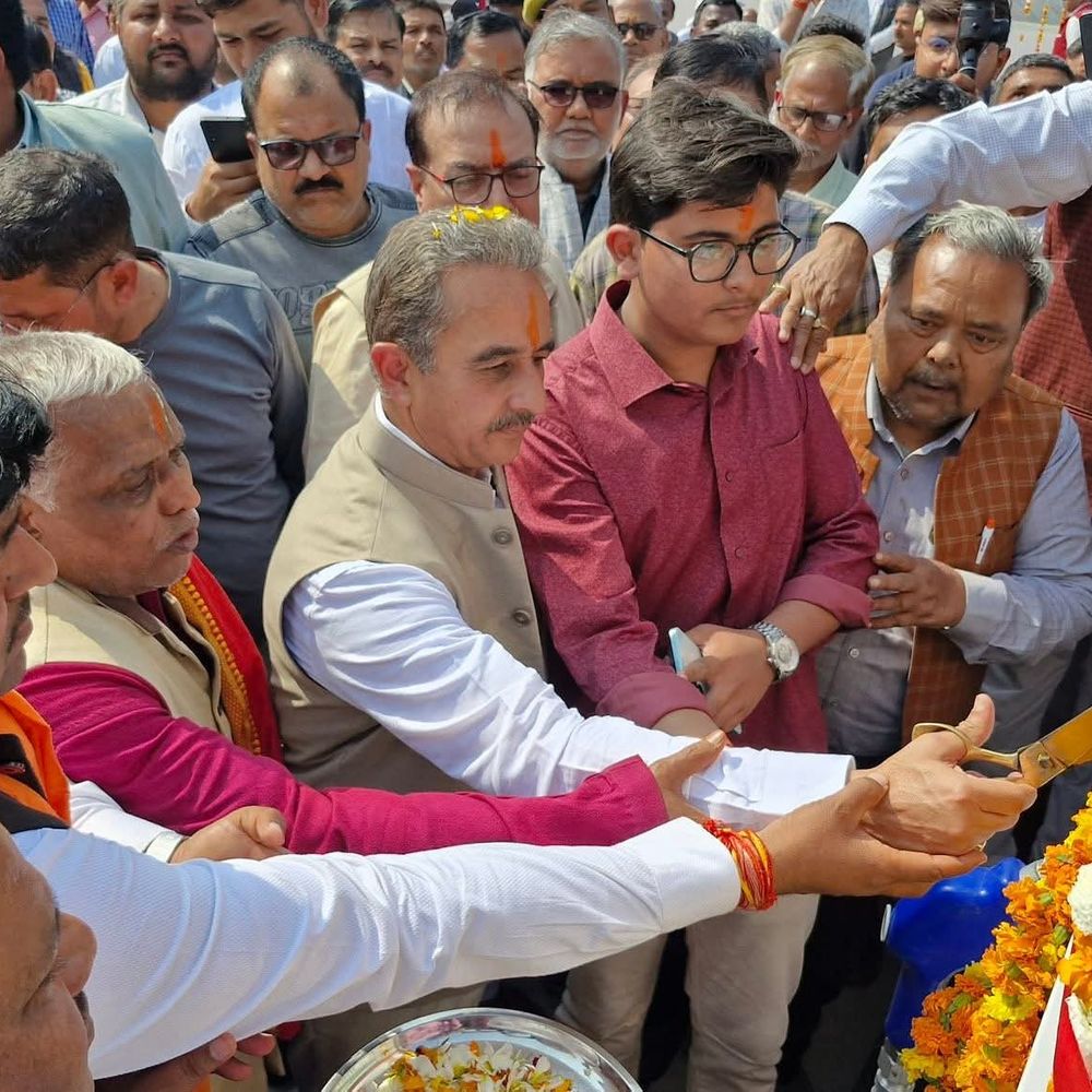 गोंडा पहुंचे विदेश राज्यमंत्री कीर्तिवर्धन सिंह:एआई समिट में कांग्रेस प्रदर्शन पर कहा- कुछ पार्टियां देश की नाक कटवाने में लगी हैं
