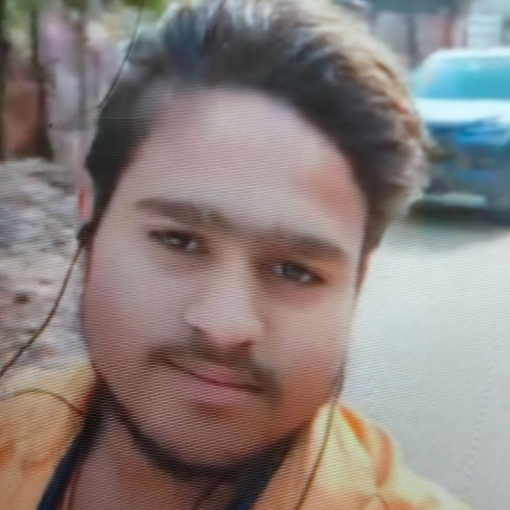 हाथरस में अज्ञात वाहन की टक्कर से युवक की मौत:साथी घायल, 5 दिन पहले ही हुई थी बेटी