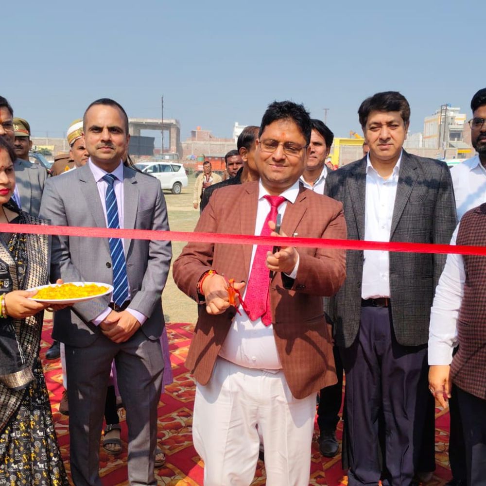 कासगंज में 1019 लोगों को मिला सरकारी योजनाओं का लाभ:मेगा विधिक सेवा शिविर का जनपद न्यायाधीश ने किया शुभारम्भ