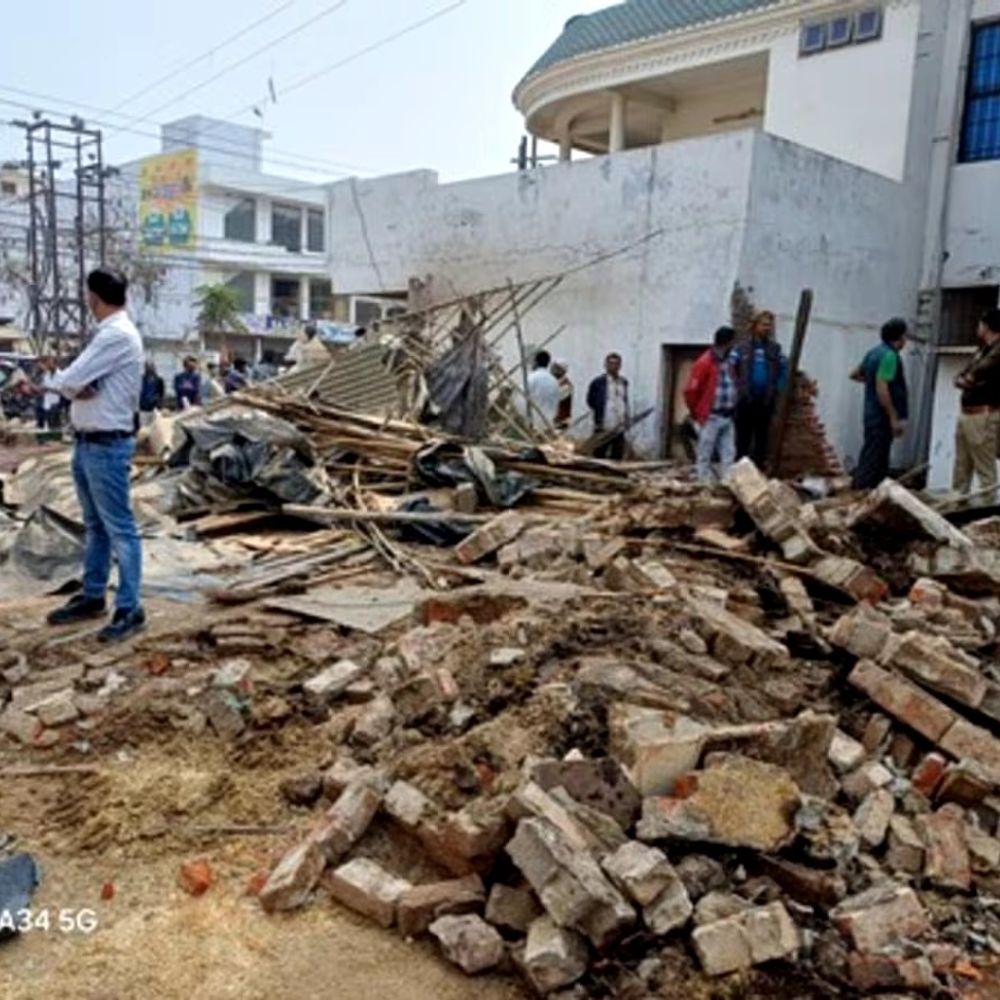प्रयागराज में IOC तेल पाइपलाइन से हटेंगे अवैध निर्माण:नगर निगम, PDA और इंडियन ऑयल करेली शास्त्रीनगर में चलाएगा अभियान