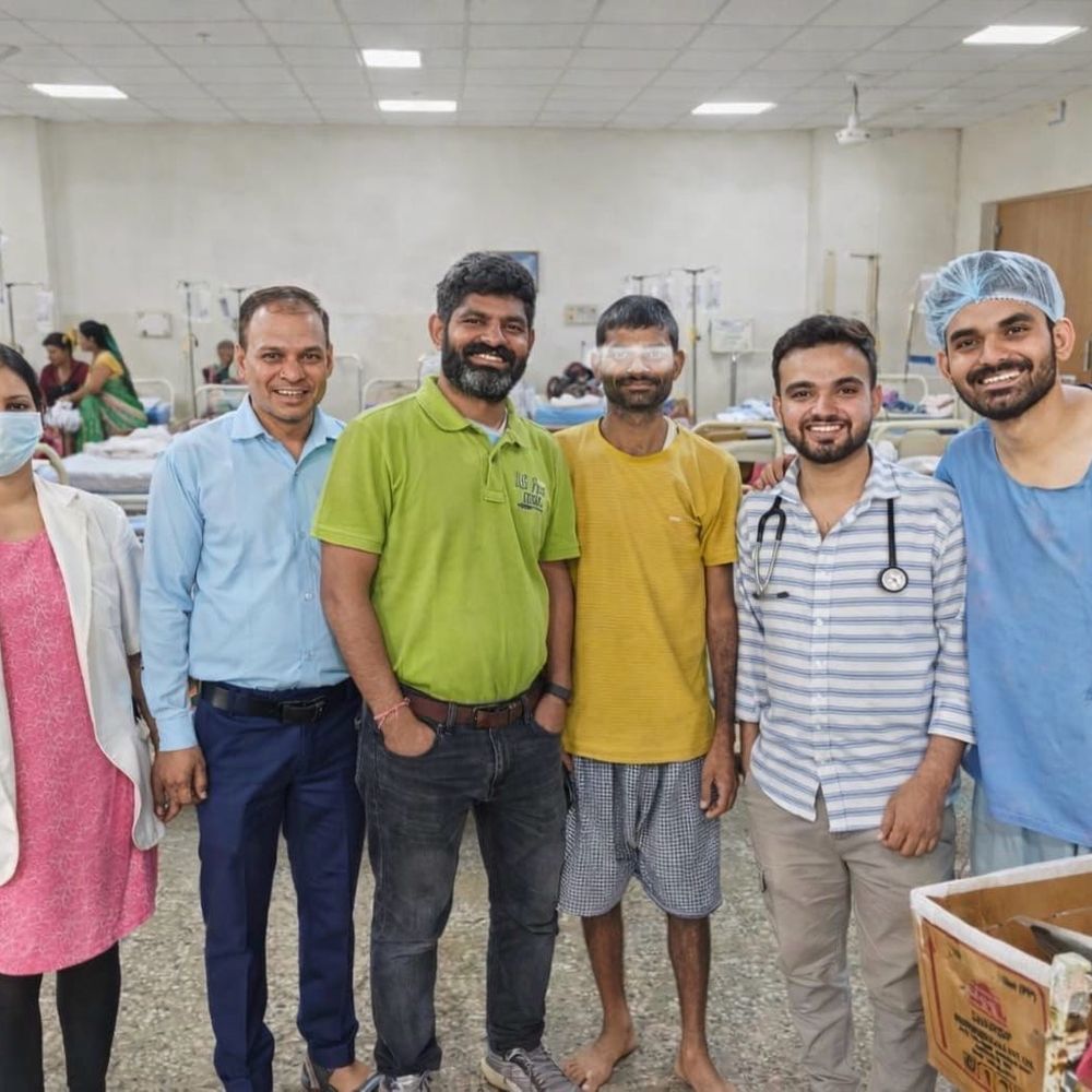 देश की पहली गैस्ट्रिक ट्रांसेक्शन सर्जरी करने का दावा:  जेएलएन के चिकित्सकों ने बचाई मरीज की जान, पत्थरों से लदी ट्रॉली पेट में धंस गई थी – Ajmer News