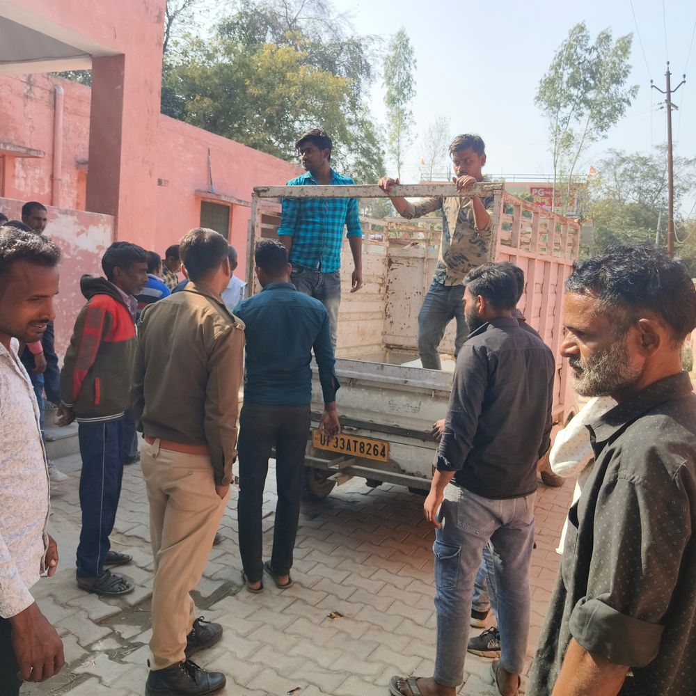 महिला की संदिग्ध हालात में मौत, हत्या की आशंका:चाचा ने रिश्तेदार से अवैध संबंध का आरोप लगाया, पुलिस जांच में जुटी