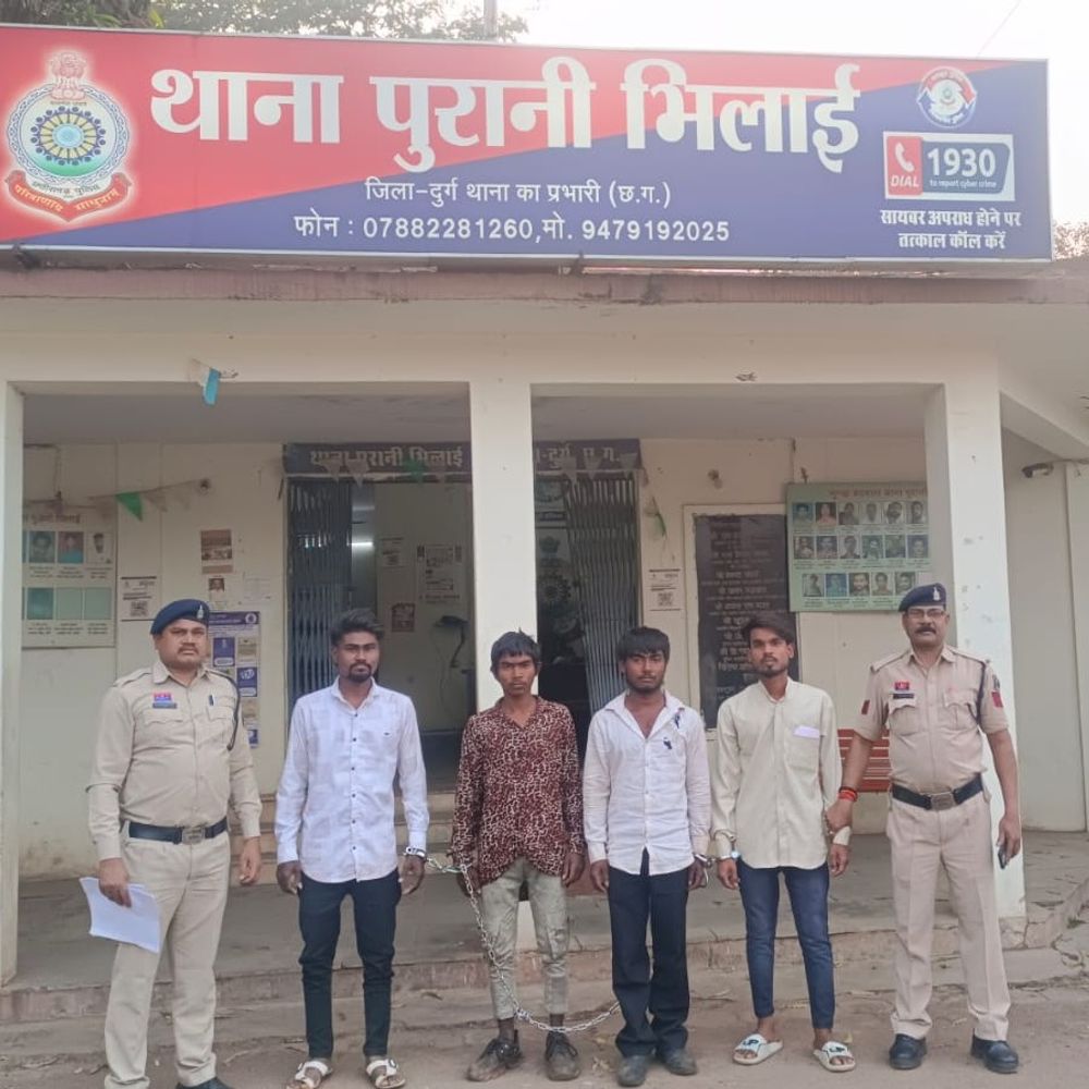 दुर्ग पुलिस का होली से पहले एक्शन, 7 पर कार्रवाई:  पेट्रोलिंग के दौरान हंगामा, शराबखोरी और हत्या के प्रयास में नाबालिग पकड़ा गया – durg-bhilai News