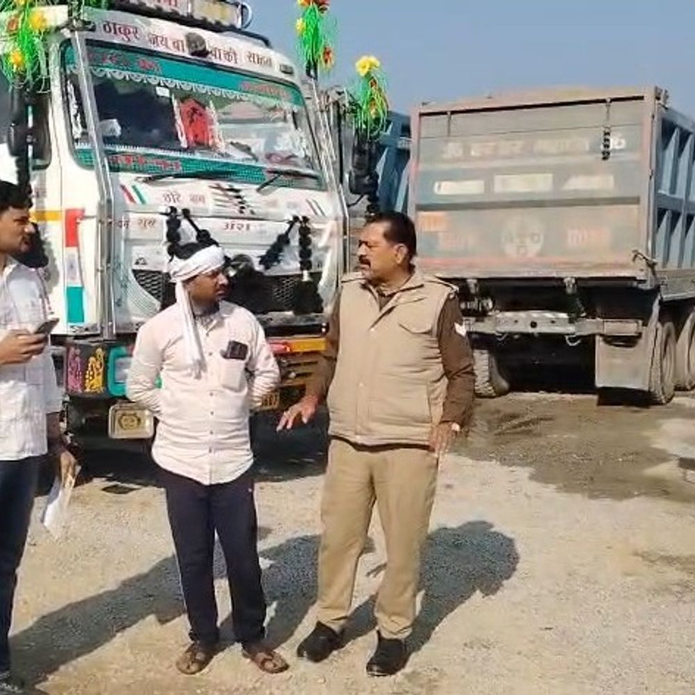 उन्नाव में खनन विभाग की कार्रवाई, 14 ट्रकों का चालान:अवैध परिवहन पर 8.32 लाख रुपए का राजस्व वसूला