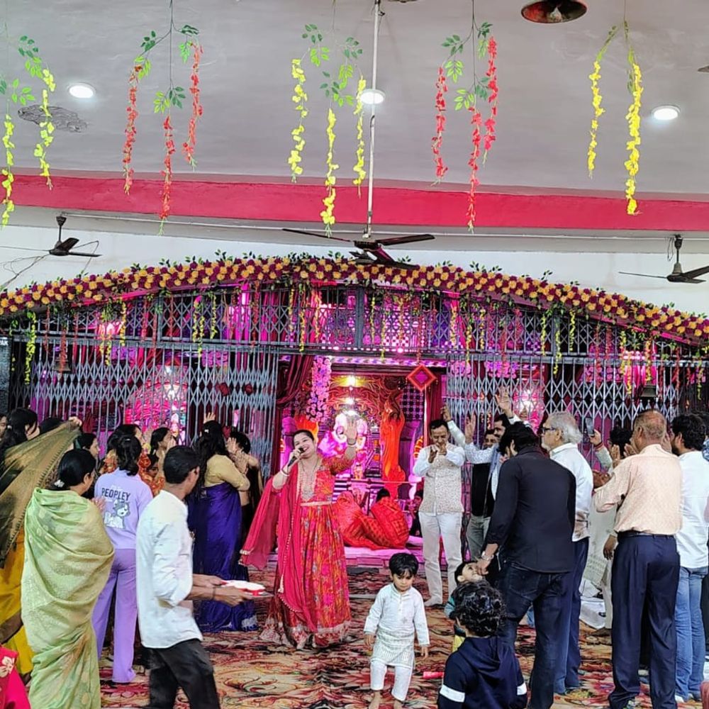 राधा माधव का 46वां जन्मोत्सव मनाया गया:किदवई नगर में गूंजे राधा-कृष्ण के भजन, व्यापारियों की मौजूदगी में कार्यक्रम हुआ