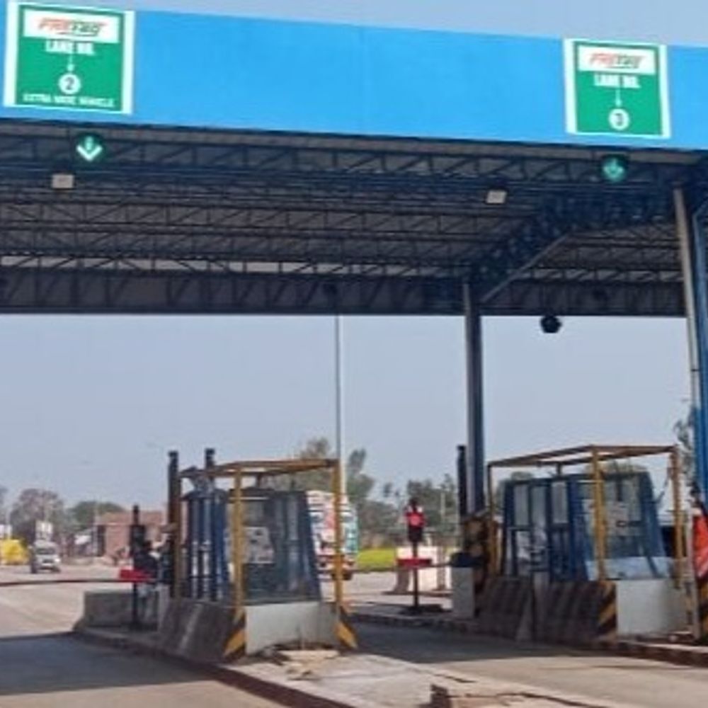 टोल पार्टनरशिप के नाम पर 56 लाख की ठगी:प्रयागराज में 6 महीने में 1.5 गुना रिटर्न का झांसा, 69 करोड़ के टर्नओवर का लालच दिया