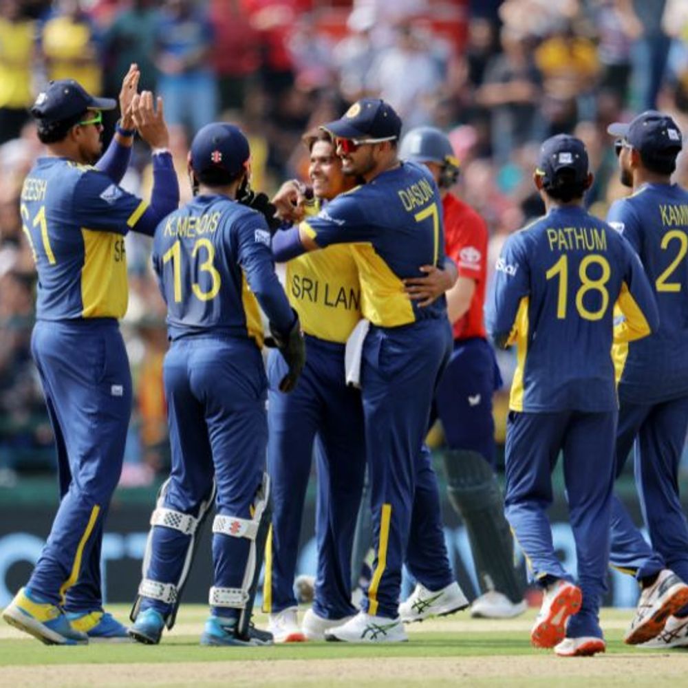 टी-20 वर्ल्डकप दूसरा सुपर-8 मैच, इंग्लैंड के 4 बैटर्स आउट:वेल्लालागे ने हैरी ब्रूक को पवेलियन भेजा; बटलर, बैथेल और बैंटन दहाई तक नहीं पहुंचे