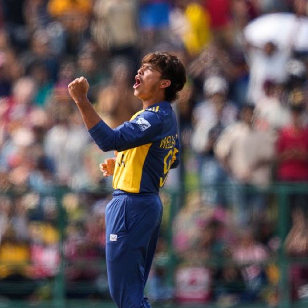 टी-20 वर्ल्डकप दूसरा सुपर-8 मैच, इंग्लैंड के 6 बैटर्स आउट:फिल सॉल्ट 62 रन बनाकर आउट, दुनिथ वेल्लालागे को तीसरा विकेट