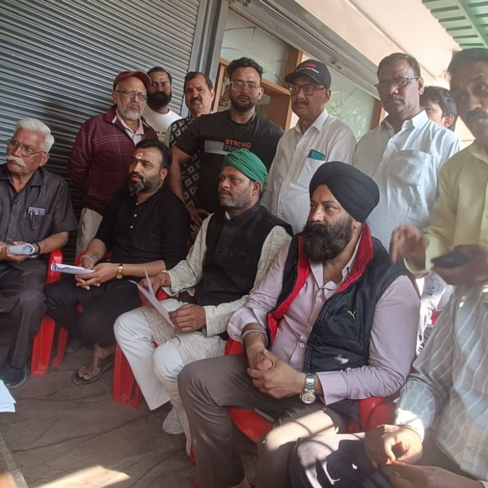 मेरठ: सेंट्रल मार्केट ध्वस्तीकरण मामले के याचिकाकर्ता को कानूनी नोटिस:किसान मजदूर संगठन ने आपराधिक षडयंत्र का आरोप लगाया