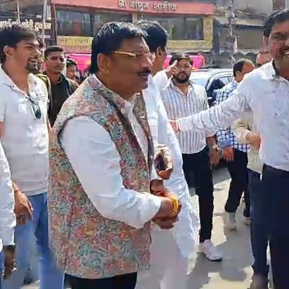 उन्नाव के बड़े चौराहे पर भूमि पूजन:भगवान शंकर की मूर्ति स्थापना से पहले कार्यक्रम संपन्न, हर हर बम बम के जयकारे गूंजे