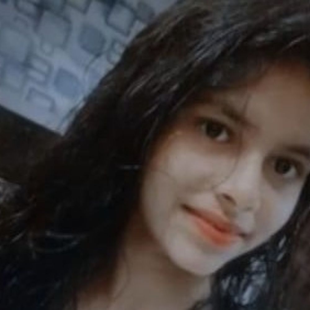 फिरोजाबाद में बोर्ड परीक्षा के तनाव से छात्रा की मौत:देर रात तक पढ़ाई की, सुबह उठकर फिर तैयारी में जुटी, बिगड़ गई हालत