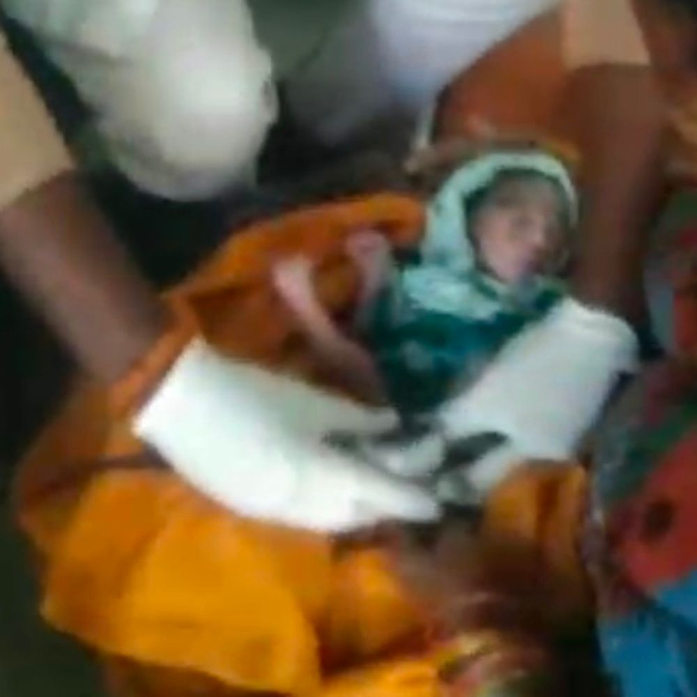 रायबरेली में खेत में मिला नवजात शिशु:108 एंबुलेंस की तत्परता से बची जान, मां-पिता की जानकारी जुटा रही पुलिस