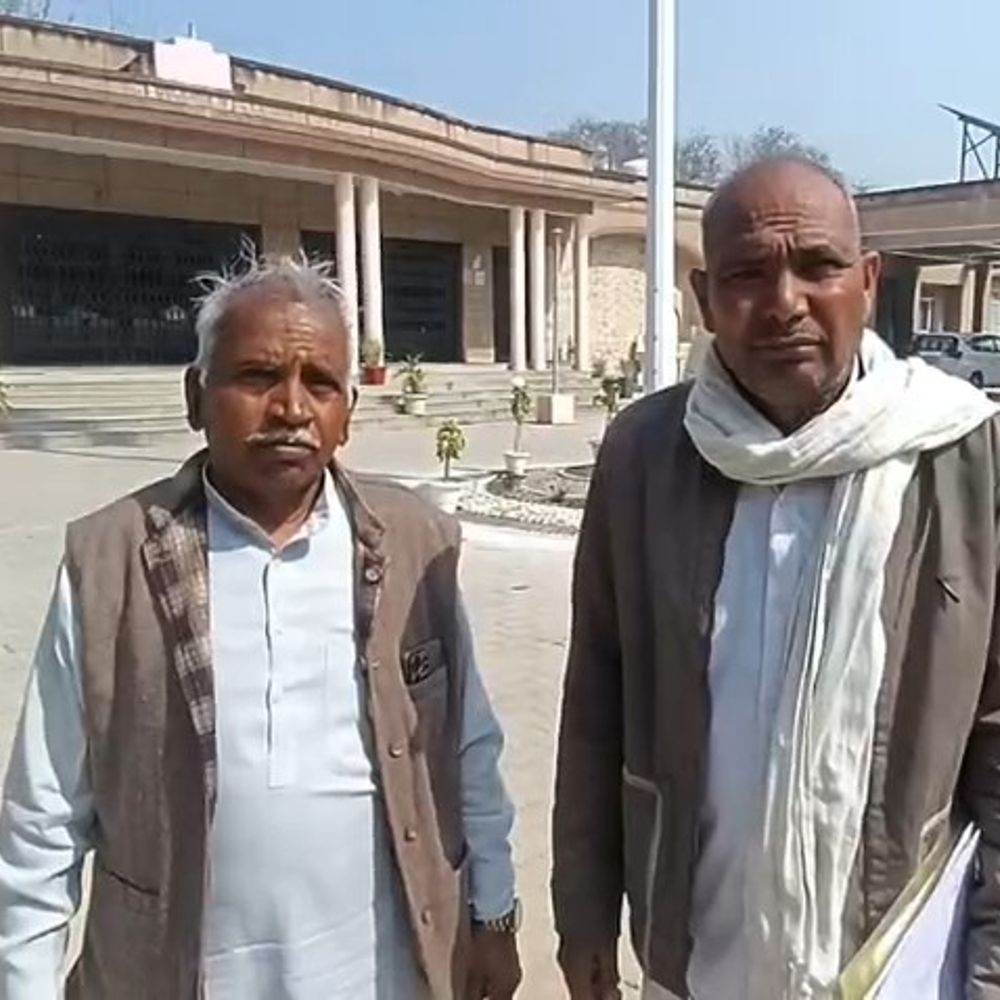 ईंट भट्ठा मजदूरों का शोषण, यूनियन ने किया प्रदर्शन:न्यूनतम 700 रुपये प्रति हजार ईंट मजदूरी की मांग